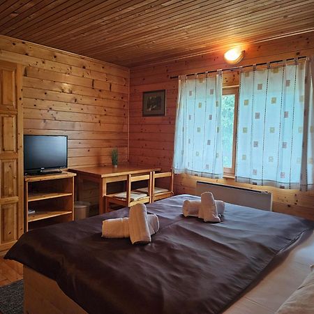 Apartment Mreznicka Kuca Duga Resa Εξωτερικό φωτογραφία