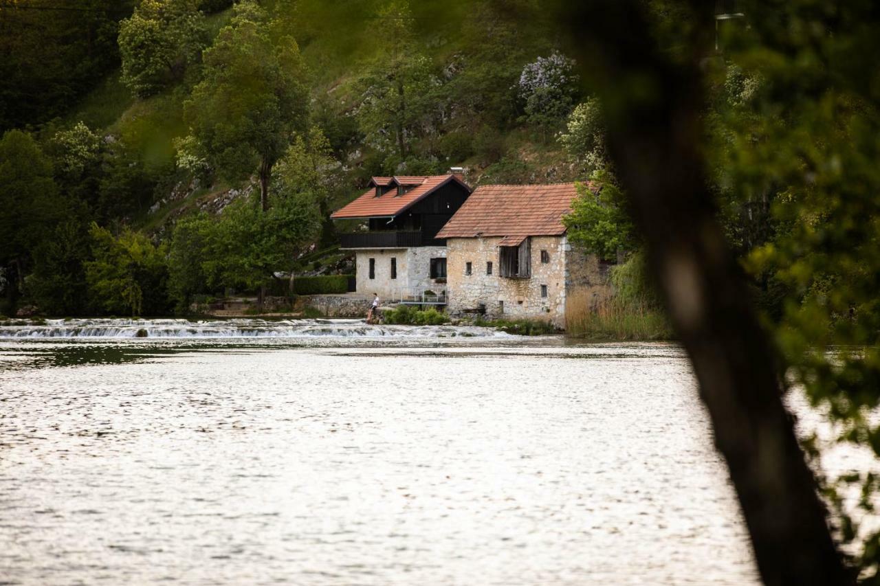Apartment Mreznicka Kuca Duga Resa Εξωτερικό φωτογραφία