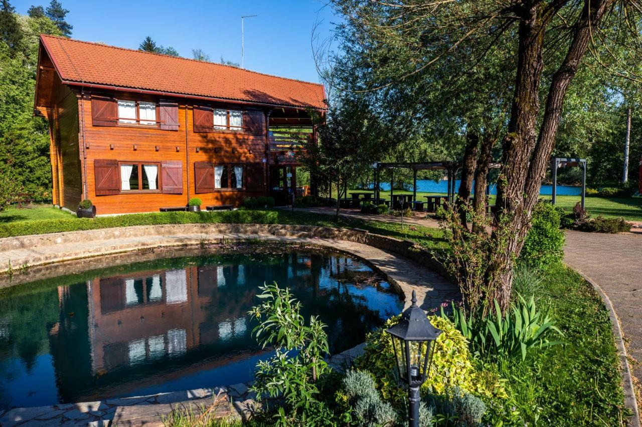 Apartment Mreznicka Kuca Duga Resa Εξωτερικό φωτογραφία